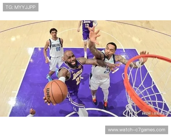 詹姆斯复出砍下三双湖人强势反弹重燃季后赛希望全队士气大振