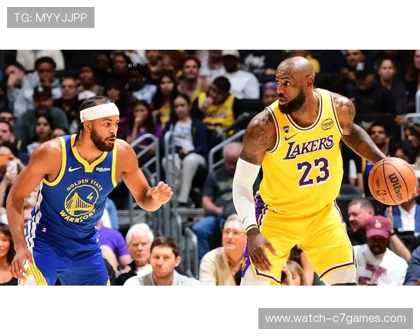 NBA最新动向：詹姆斯复出带领湖人击败勇士浓眉连得20分助攻稳胜